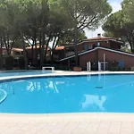 Appartement Pool Getaway In - Beahost