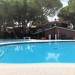 Pool Getaway In - Beahost *