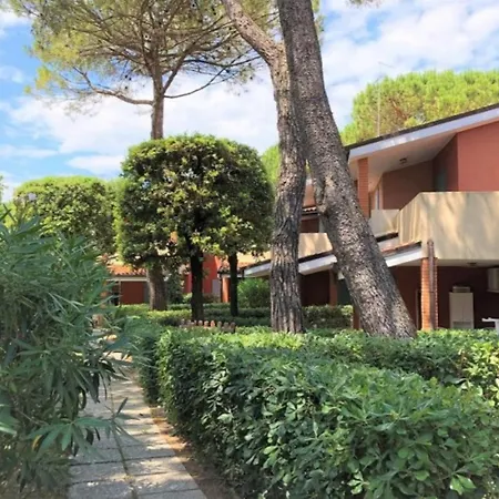 Apartment Pool Getaway In - Beahost Bibione