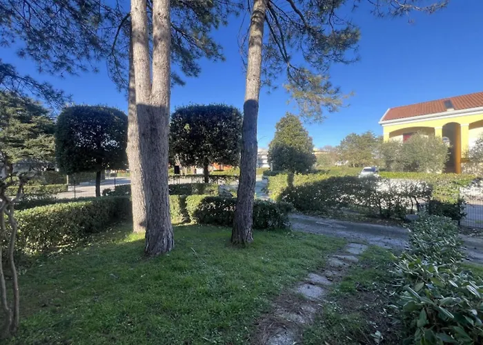 Апартаменти Pool Gateway In - Beahost